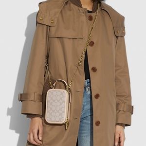 Alie Camera Bag In Signature Jacquard